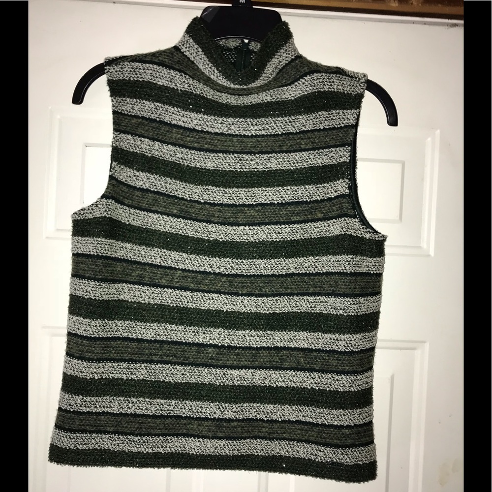 Unique St. John Marie Gray sleeveless top sz S